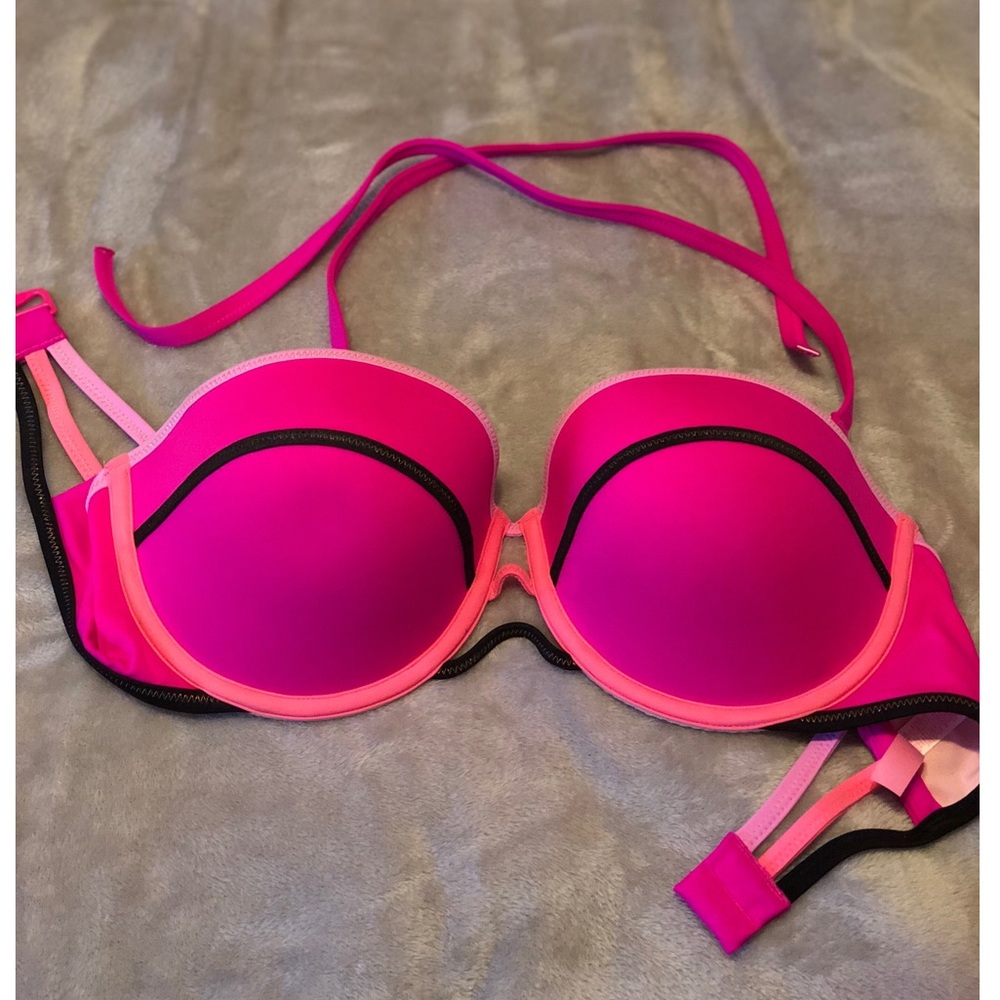 Victoria’s Secret top